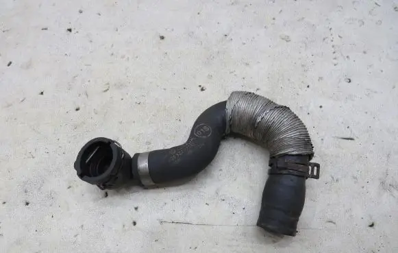 Volkswagen PASSAT B8 Engine coolant pipe/hose 5Q0122073