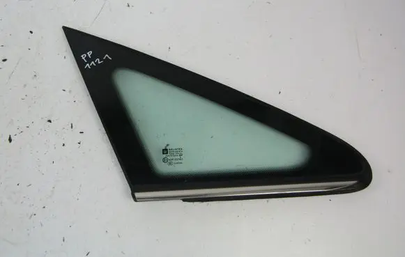 Opel Zafira B Rear side window 