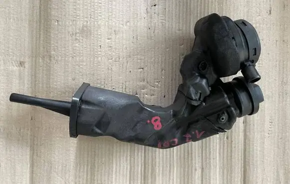 Mercedes-Benz A W168 Oil fill pipe 
