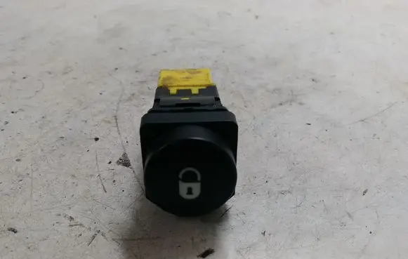 Citroen Xsara Picasso Central locking switch button 