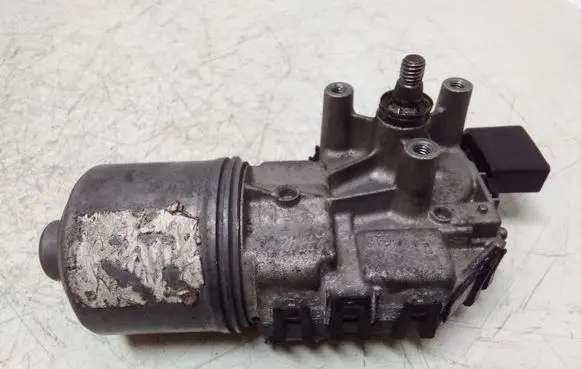 Volkswagen PASSAT B5.5 Wiper motor 0390241505 3B1955113C