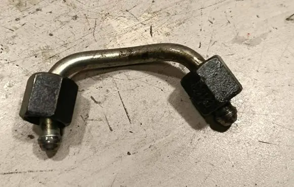 Audi Q7 4M Fuel injector supply line/pipe 