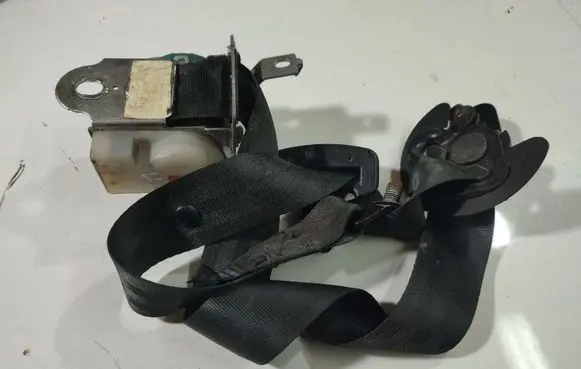 KIA Ceed Rear seatbelt 89810201H500