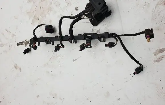 Audi A3 S3 8V Fuel injector wires 06L971627 08112013 TAB026037BA