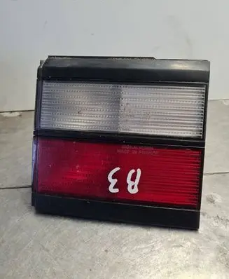 Volkswagen PASSAT B3 Tailgate rear/tail lights 333945108