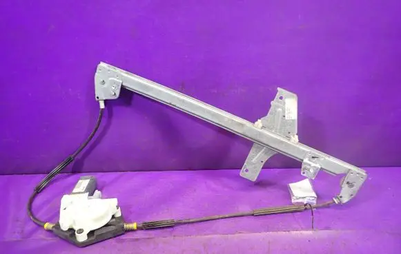 Peugeot 307 CC Front door window regulator with motor 9634457280