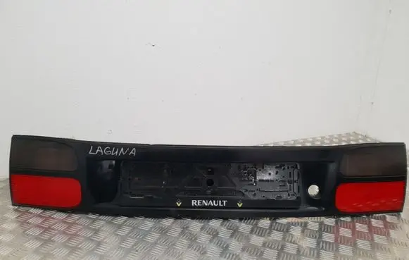 Renault Laguna I Tailgate trim 7700820049