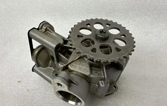 Audi A4 S4 B9 Oil pump 06M115103Q 06M115512F