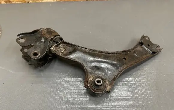 Volvo V70 Front control arm 3202056508