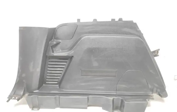 Trunk/boot side trim panel