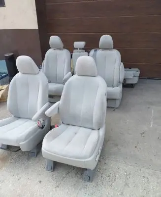 Toyota Sienna XL30 III Seat set 
