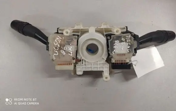 Hyundai Tucson JM Wiper turn signal indicator stalk/switch 212000451 202003219 202003395