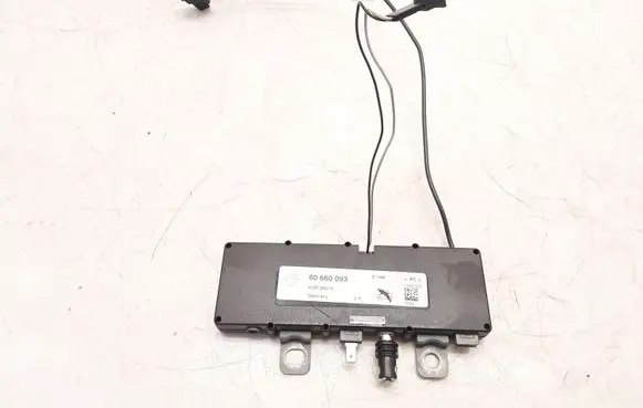 Lancia Thesis Aerial antenna amplifier 60660093