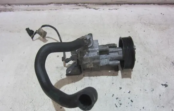 BMW 5 F10 F11 Power steering pump 32416794350