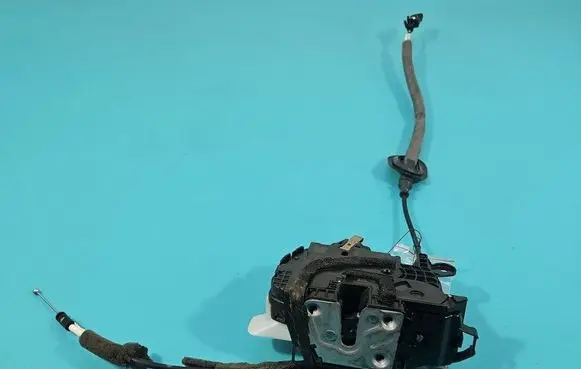Renault Clio V Front door lock 805032387R IMPRK1570685