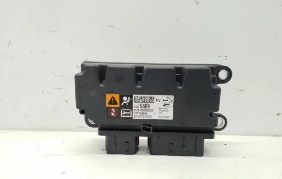 Opel Zafira C Airbag control unit/module 13589689