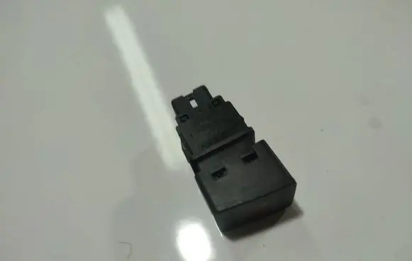 Nissan Micra Hazard light switch