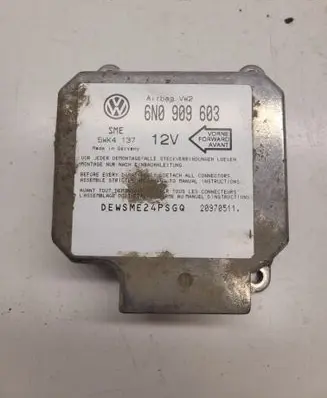 Volkswagen Golf III Airbag control unit/module 6N0909603 5WK4137