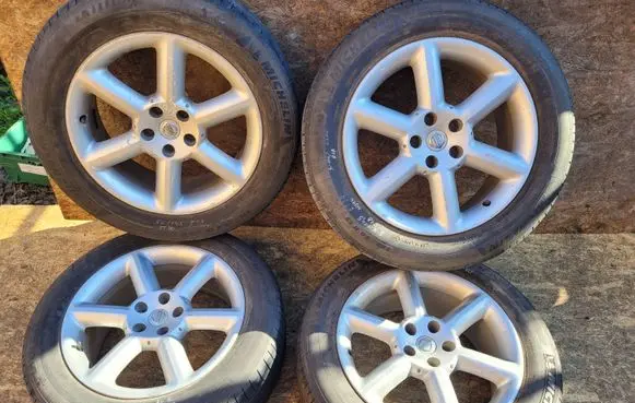 R18 alloy rim
