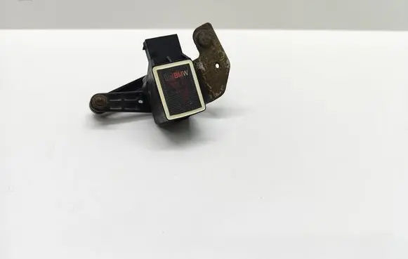 BMW 5 E60 E61 Rear air suspension level height sensor 6752797 675279701 37146752797