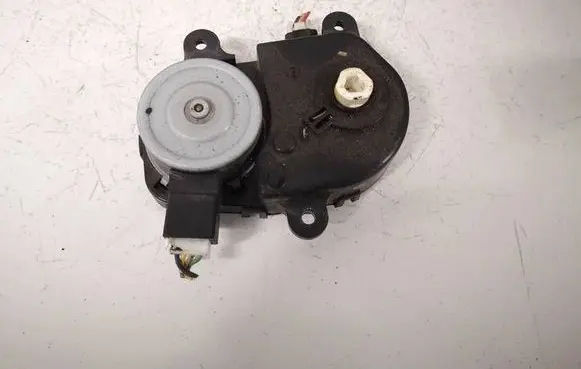 Lexus IS 220D-250-350 Headlight level adjustment motor 8566350010