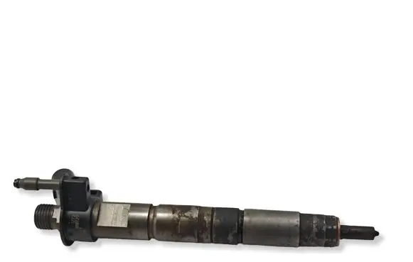 BMW 5 E60 E61 Fuel injector 7797877