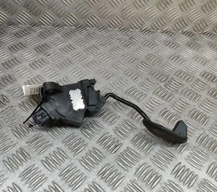Toyota Yaris Accelerator throttle pedal 781100D040