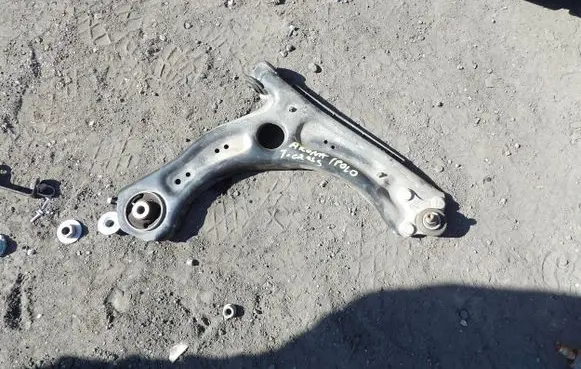 Seat Arona Front control arm