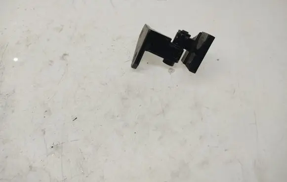 Volkswagen Golf VI Front door upper hinge 1K0831402M