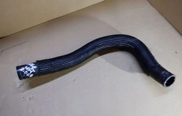 Ford Edge II Engine coolant pipe/hose