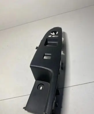 Mazda 2 Front door window switch trim DF71684L6