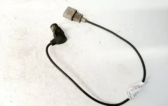 Volkswagen PASSAT B5 Crankshaft position sensor 06a906433c 0261210148