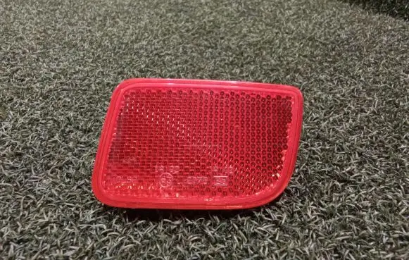 Renault Master III Rear tail light reflector 265603083R 1124600 2076