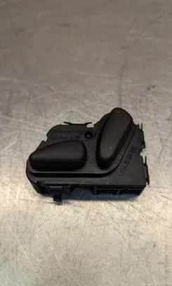Mercedes-Benz C W203 Seat control switch 2108213851 03463815