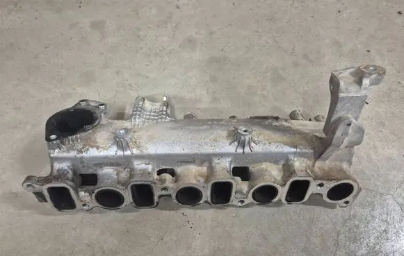 Toyota Hilux (AN10, AN20, AN30) Intake manifold 1710130120