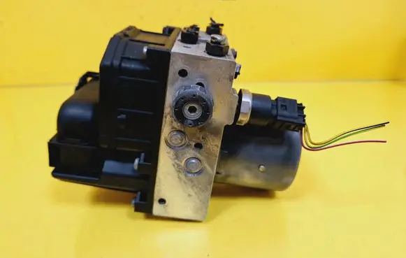 Audi A4 S4 B6 8E 8H ABS Pump 0265950011 0265225048 8E0614517
