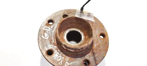 BMW 5 E39 Rear wheel hub