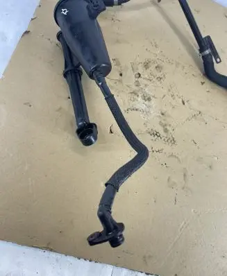 Opel Insignia A Oil breather separator 55567249