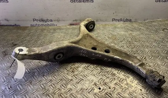 Mercedes-Benz ML W166 Front lower control arm/wishbone 11663300107 31510069010