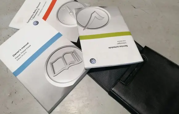 Volkswagen PASSAT B8 User manual 