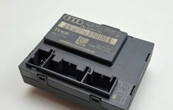 Audi Q7 4L Door control unit/module 4L0959795B 4L0910795B 0033TFJ0001