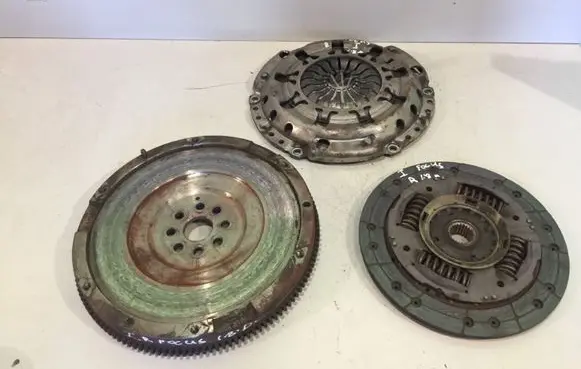 Ford Focus Clutch set kit 123032310