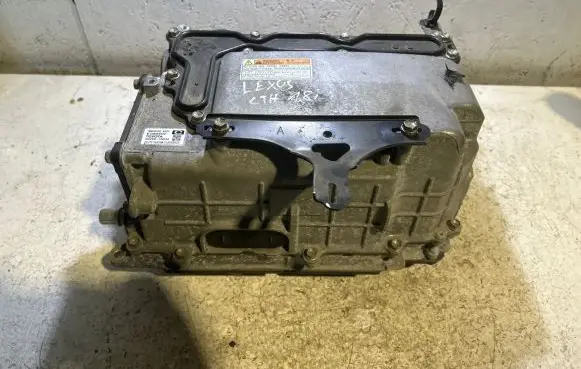 Lexus CT 200H Voltage converter inverter G920076030