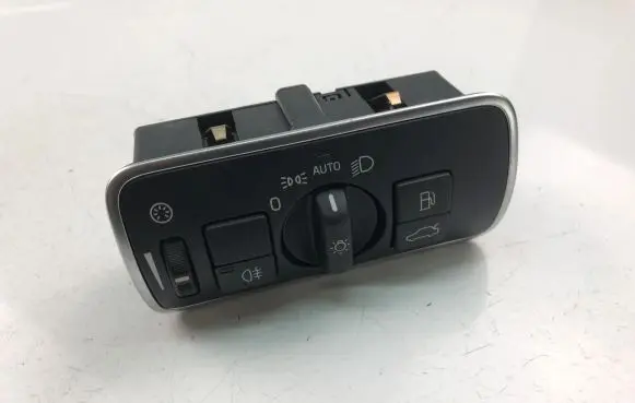 Volvo S60 Light switch 30739448