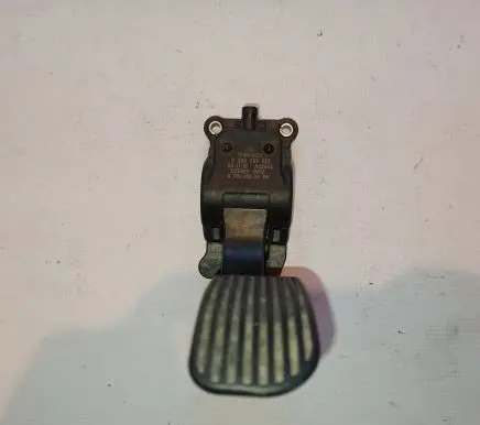 Mercedes-Benz Sprinter W906 Accelerator throttle pedal A9063000404 0280755023 7G9109Q022