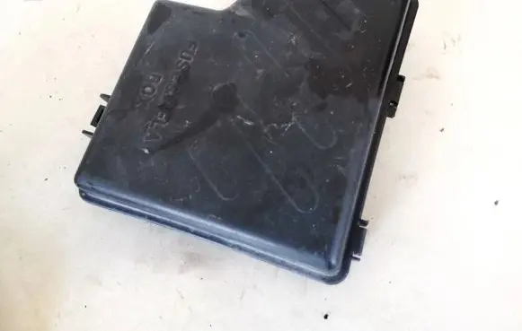 Hyundai Santa Fe Fuse box cover 911152b010 91115-2b010