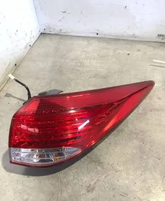 Hyundai i40 Rear/tail lights 924023Z0