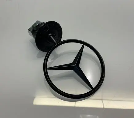 Mercedes-Benz E W212 Manufacturer badge logo/emblem A2218800086 2218800086