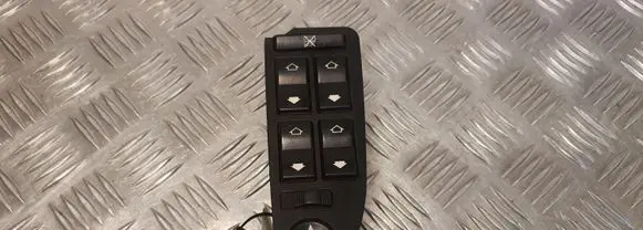 BMW 5 E39 Electric window control switch 8380646
