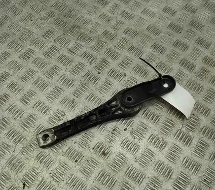 Volkswagen PASSAT B7 Engine mount bracket 3C0199855